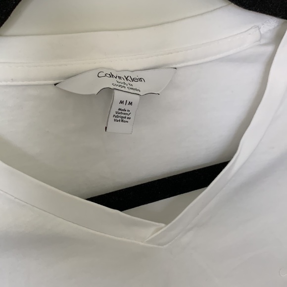 White Calvin Klein V Neck - Picture 2 of 3